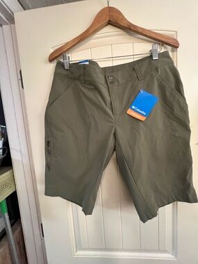 Columbia Women's Olive Outdoor Performance Shorts